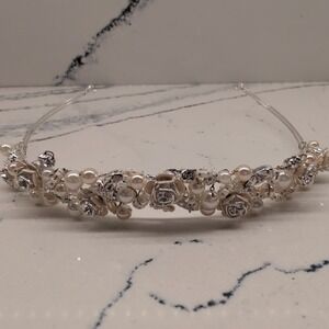 David's Bridal Flower Crystal Rhinestone Metal Leaf Tiara 4595-0422